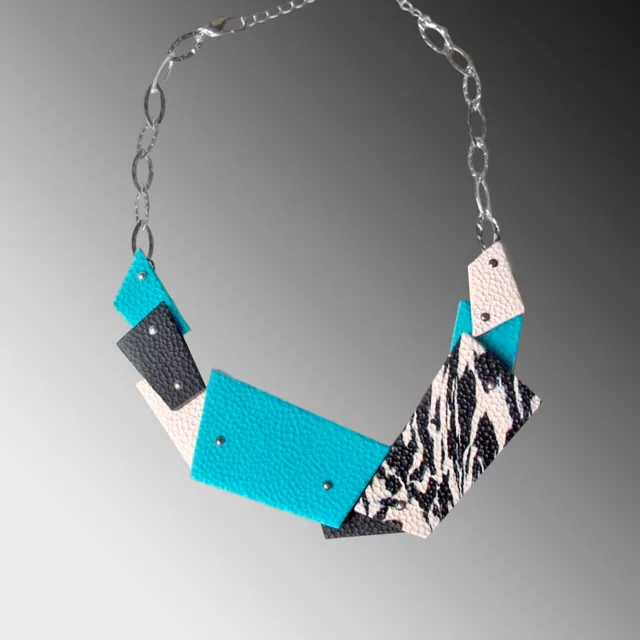Fractured Monolith necklace FMRS8
