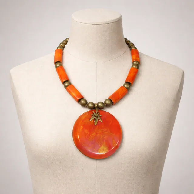 Central Presence necklace CPAF5