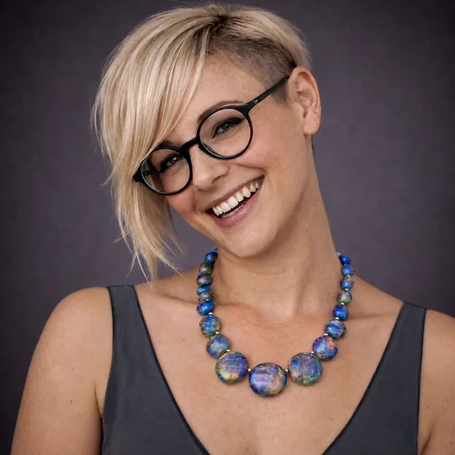 Curved Resonance necklace CRSC3