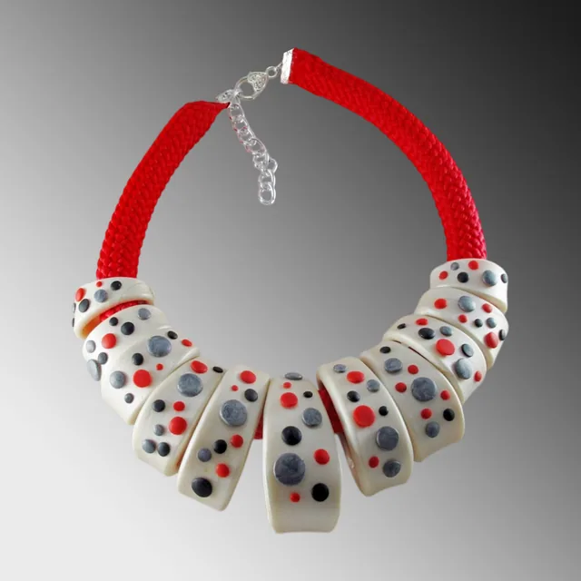 Curved Resonance necklace CRCC1