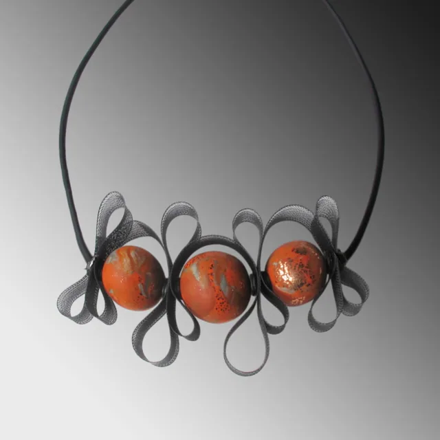 Curved Resonance necklace CRCC12