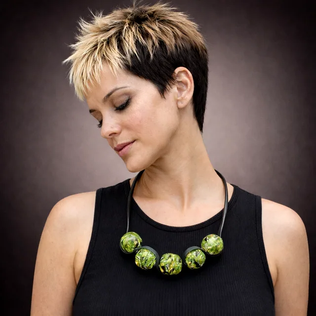 Curved Resonance necklace CRCC17